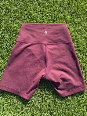 Lululemon Wunder Train High-Rise 6" Short Size 6
